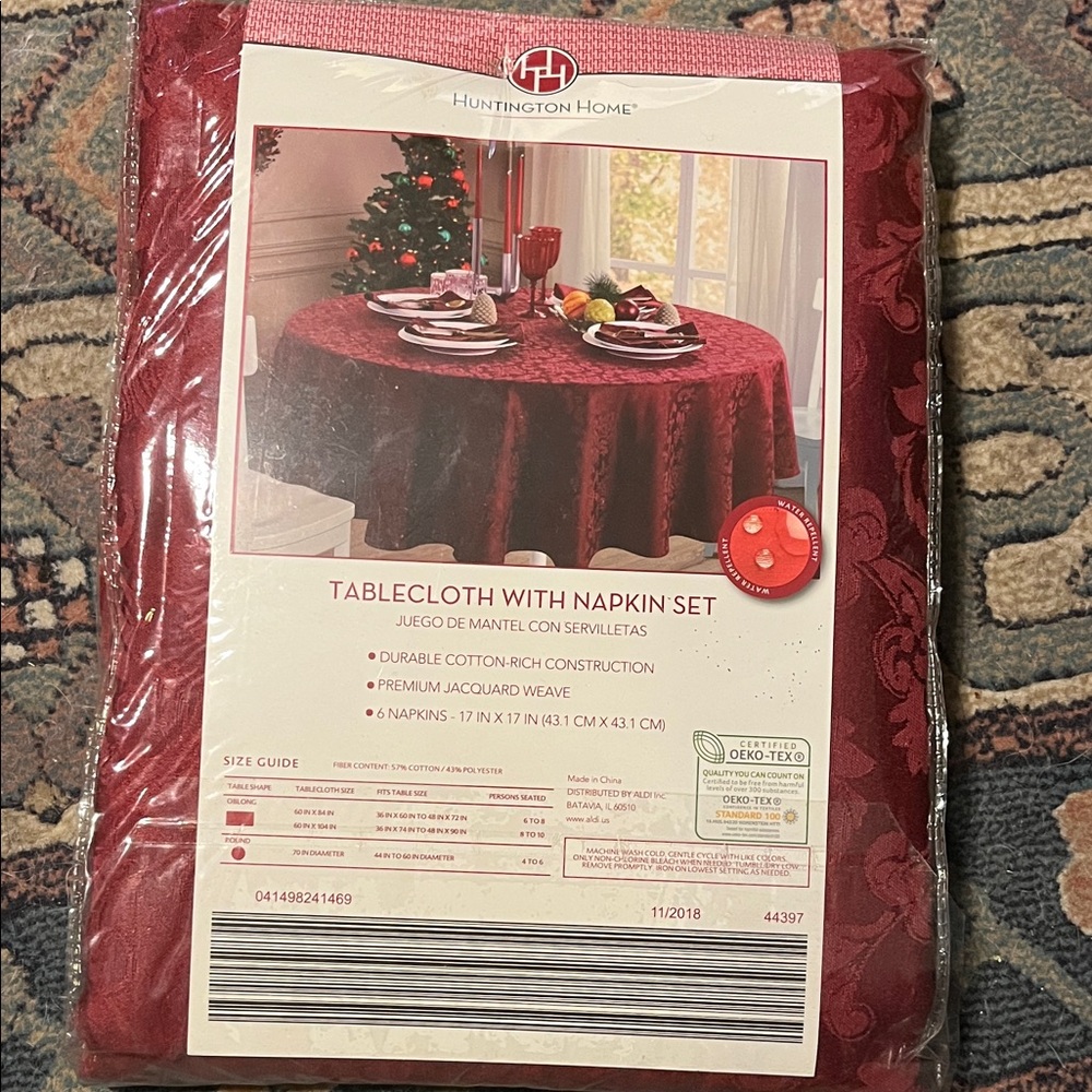 Huntington Home Elegant Red Tablecloth and Napkin Set